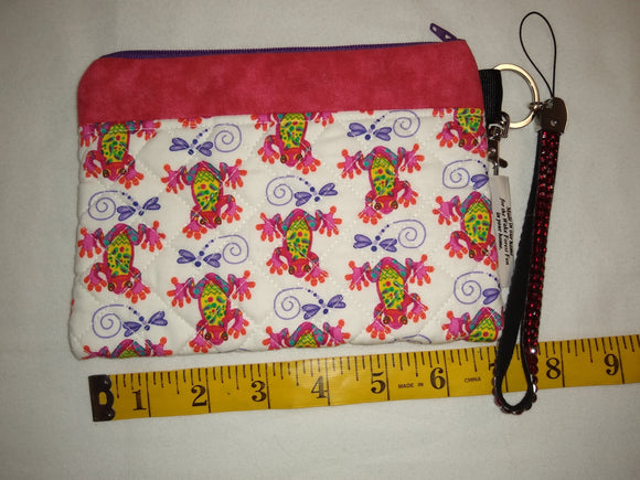 Quilted Wristlet Purse - Frogs Red