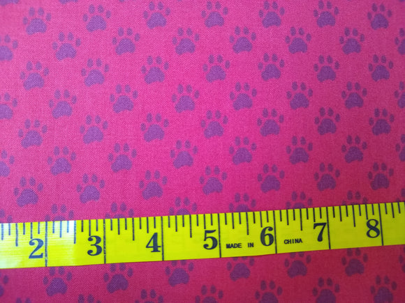 Paws Backing Red: 60